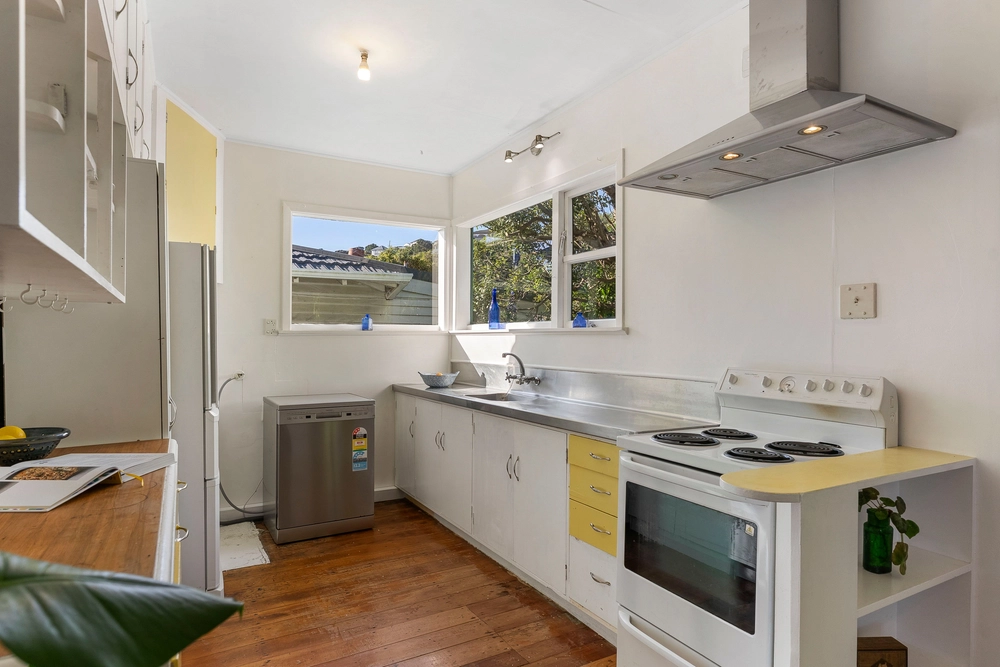 Photos of 102 Darlington Road