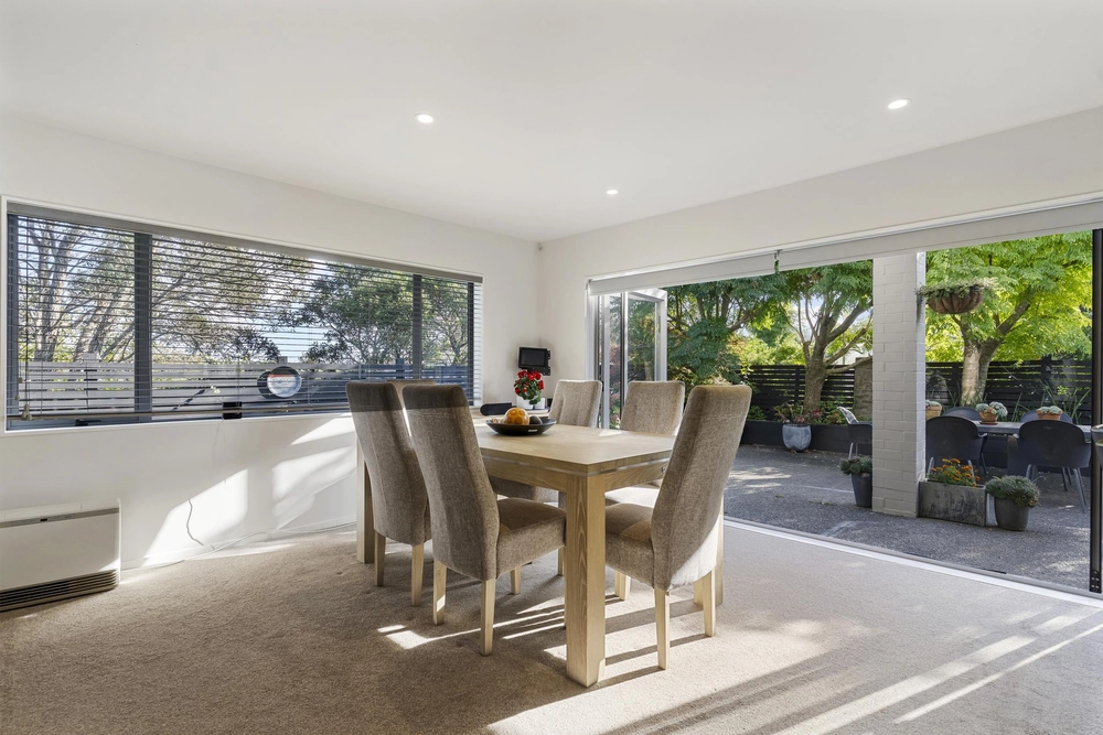 Photos of 44A Bleakhouse Road