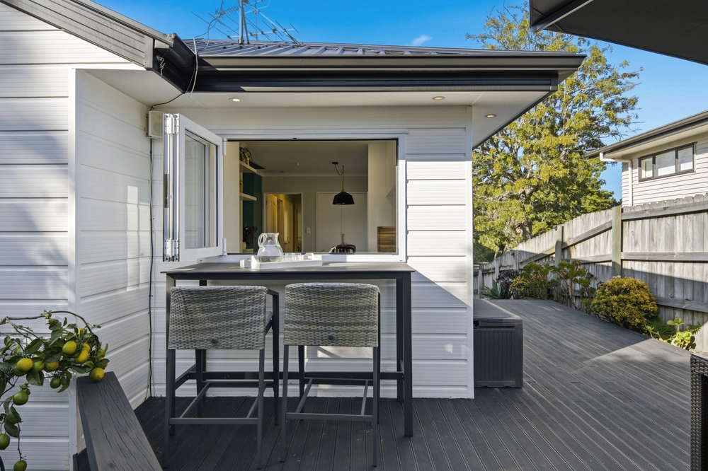 Photos of 53C Howe Street