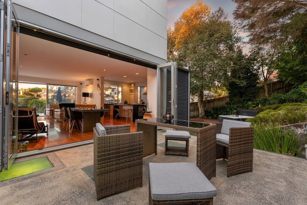 Photos of 93 Tautari Street