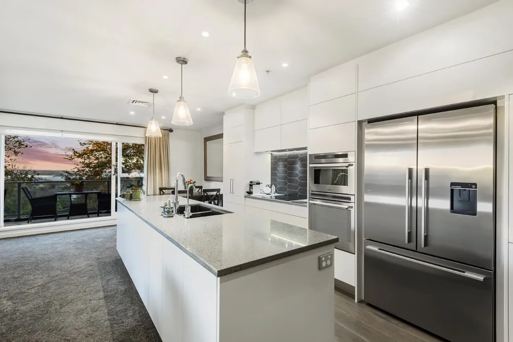 Photos of GA/8 Howe Street