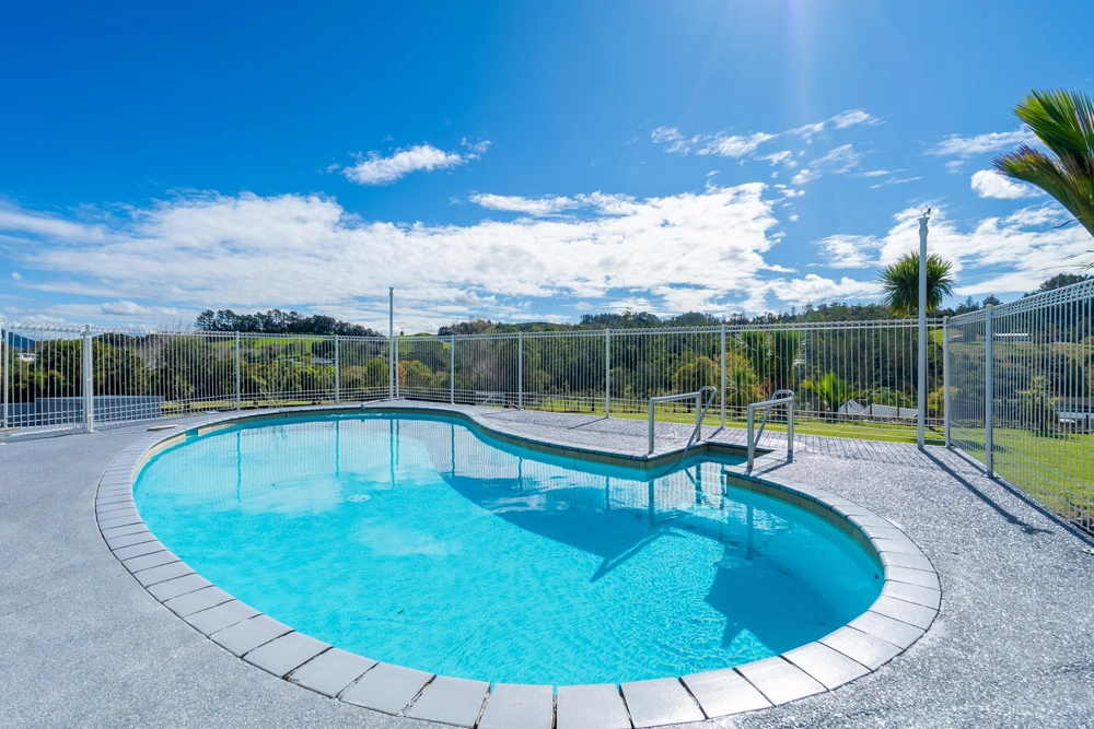 Photos of 382 Whareora Road
