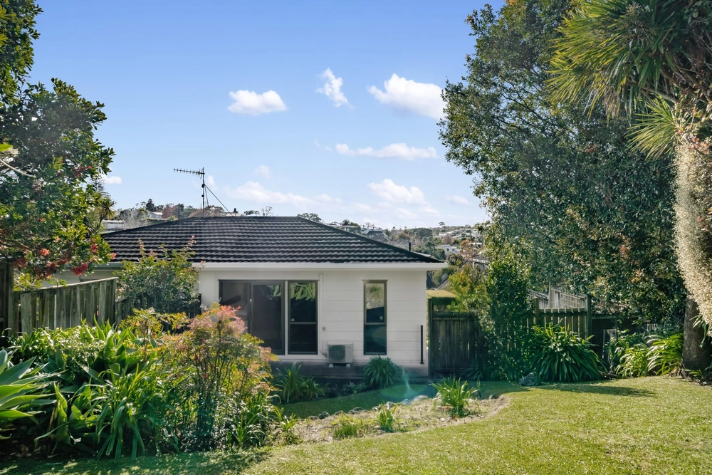 Photos of 24A Nordon Place