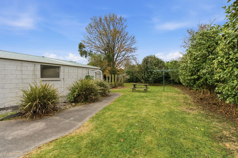 Photos of 50 Staveley Street