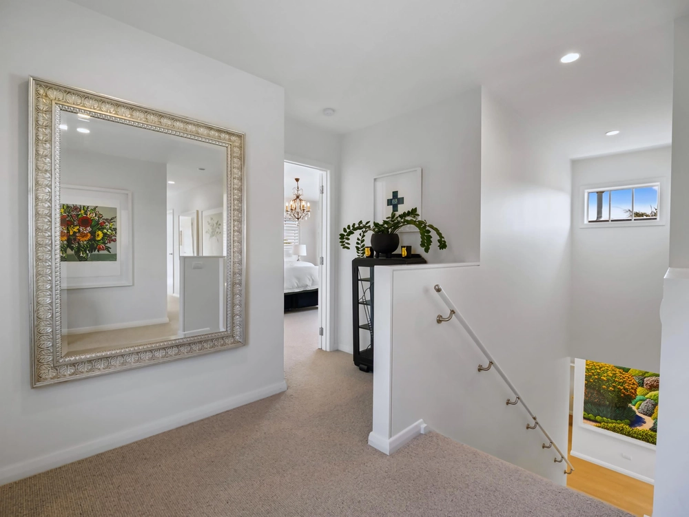 Photos of 35E Oceanbeach Road
