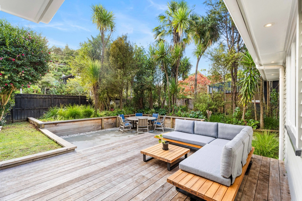 Photos of 200 Woodlands Park Road