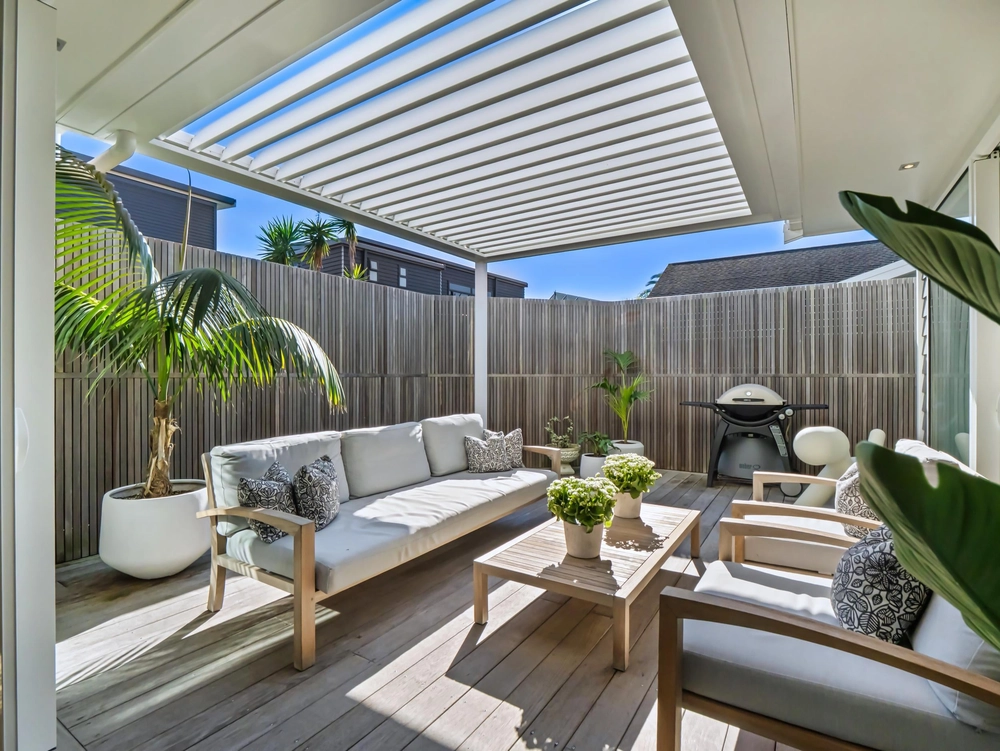 Photos of 35E Oceanbeach Road