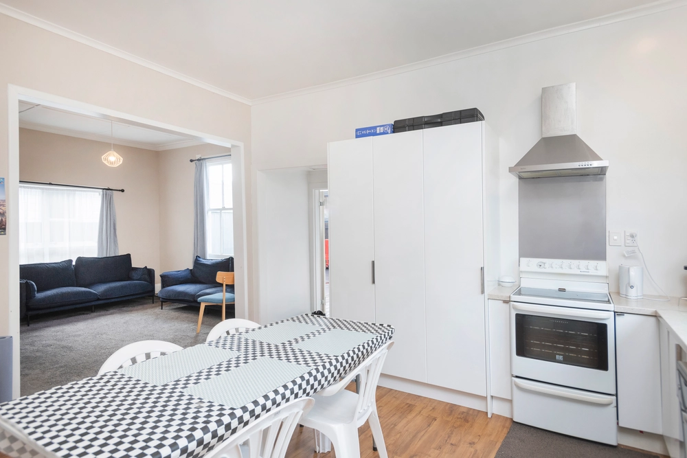 Photos of 245 Kahutia Street