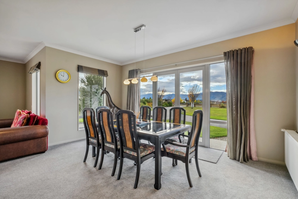 Photos of 1153 Aubrey Road