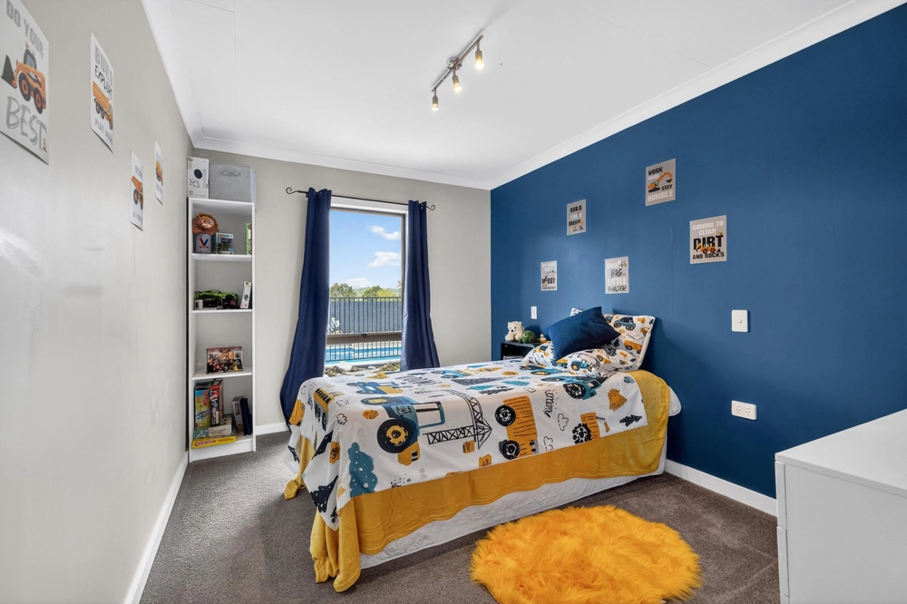 Photos of 216 Manuel Road