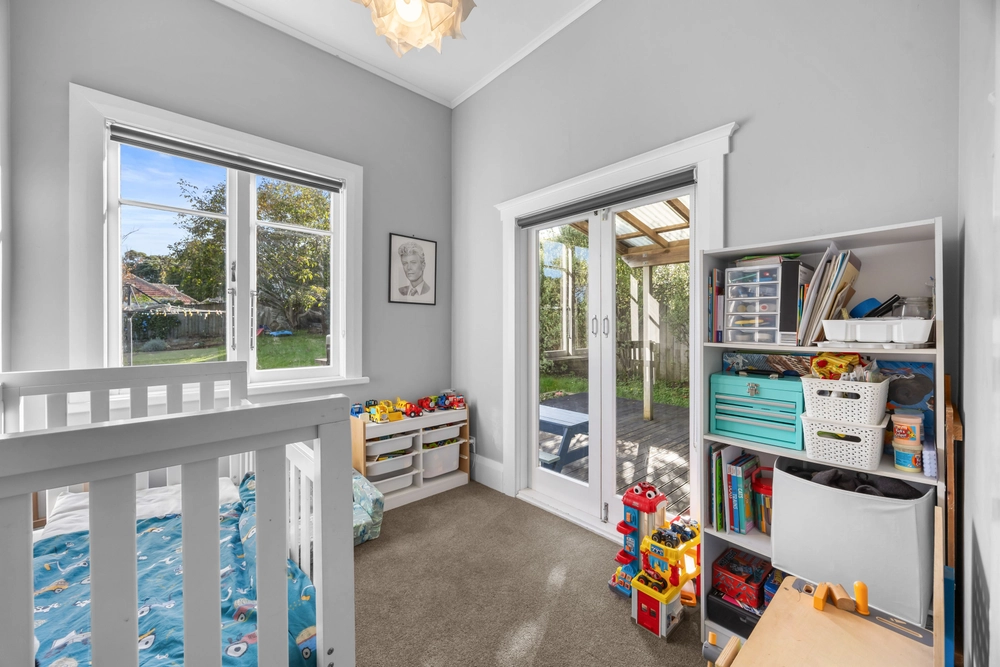 Photos of 17 Tamaki Avenue