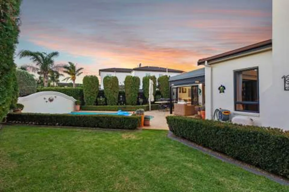 Photos of 1 Waimarama Close