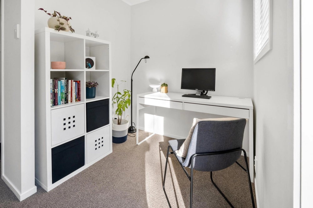 Photos of 12 Camwell Close