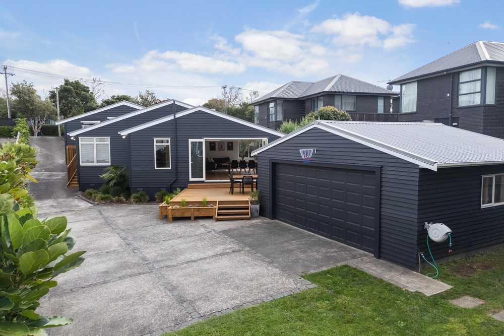 Photos of 4 Lyndhurst Street