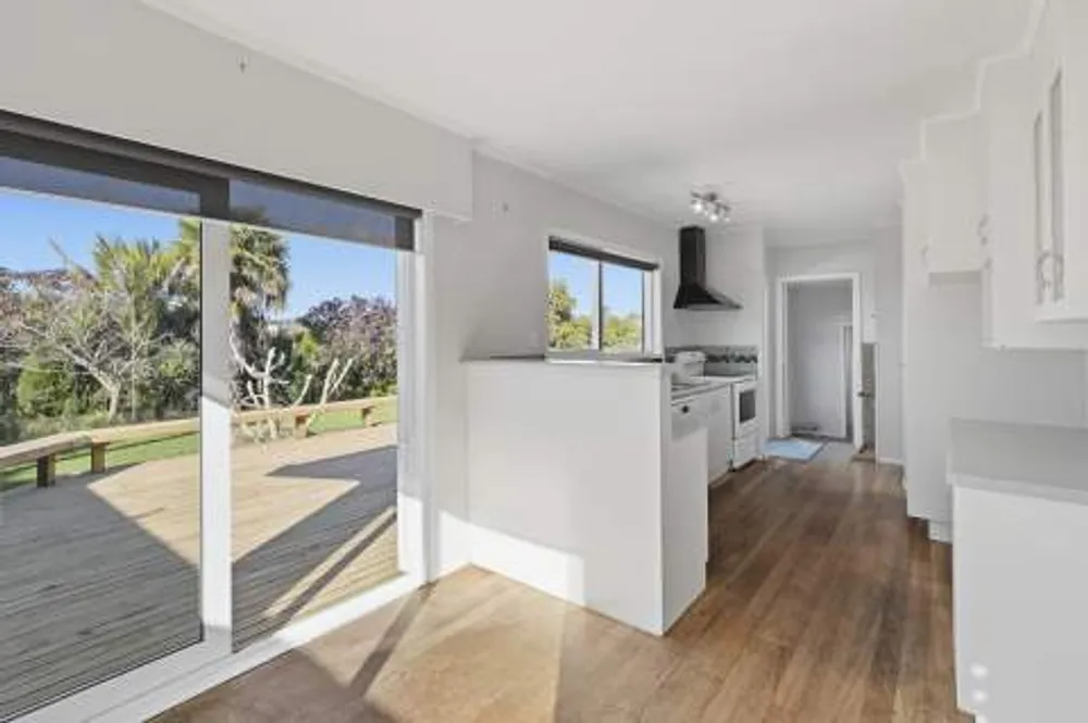 Photos of 423 Maungatapu Road