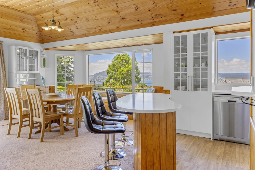 Photos of 65 Te Moenga Park