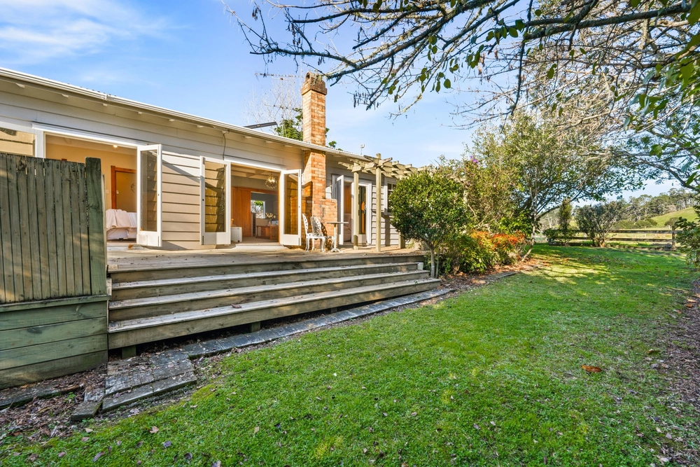 Photos of 391 Pine Valley Road