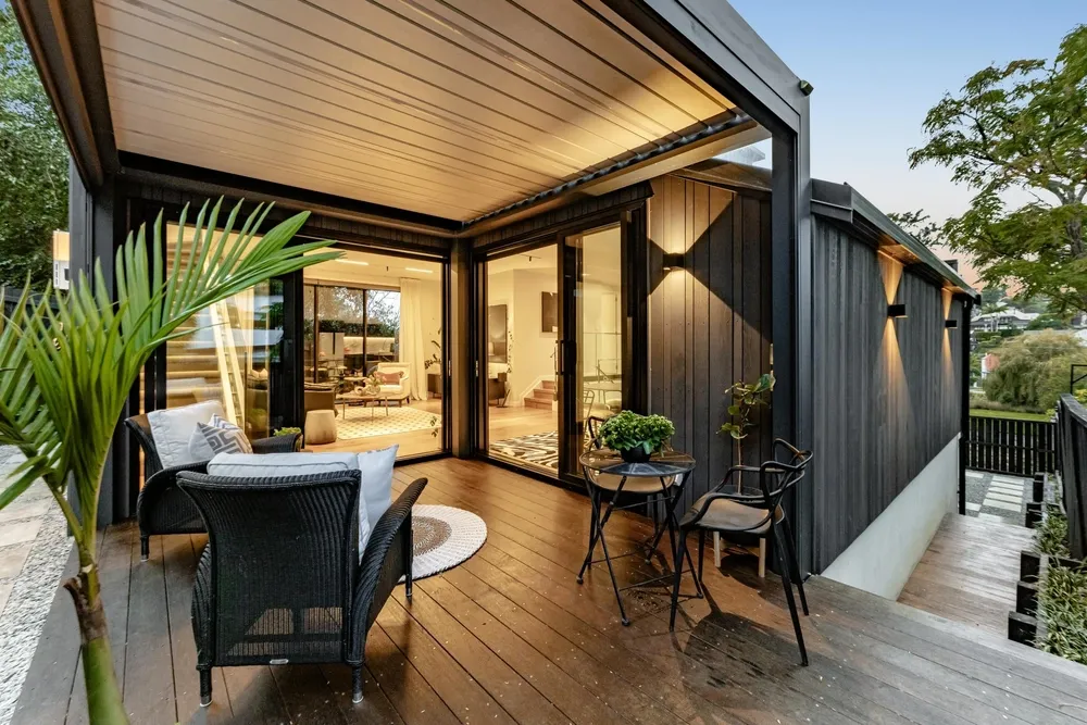 Photos of 10D Standen Avenue