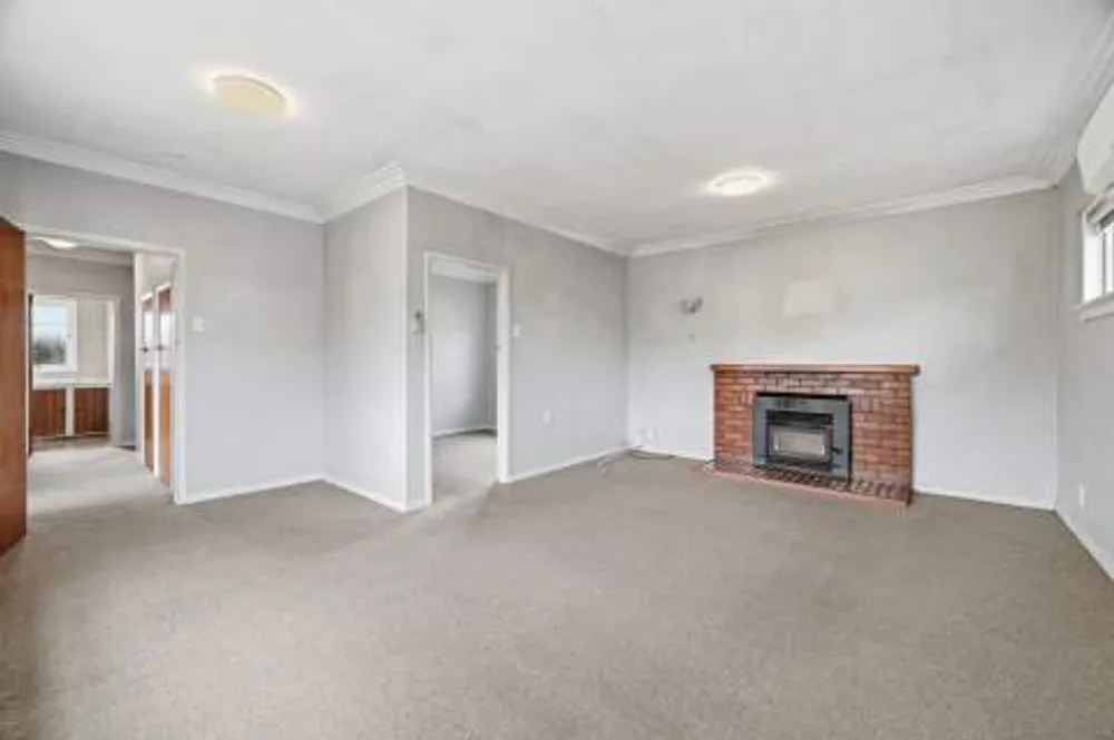 Photos of 25 Russell Road