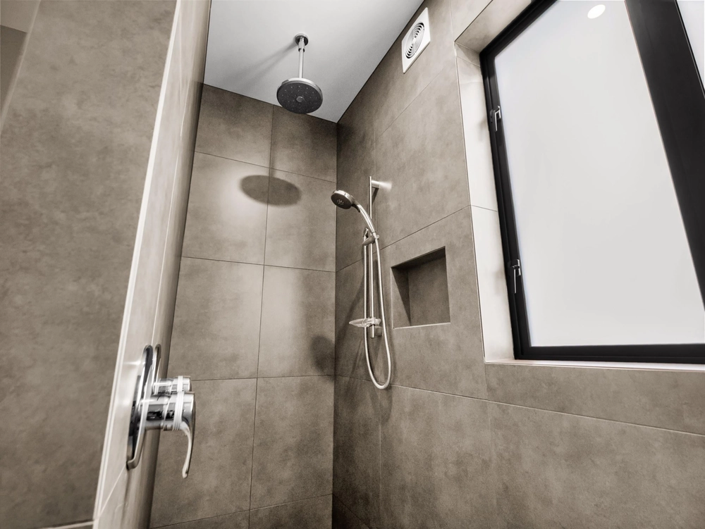 Photos of 265A Hot Springs Road