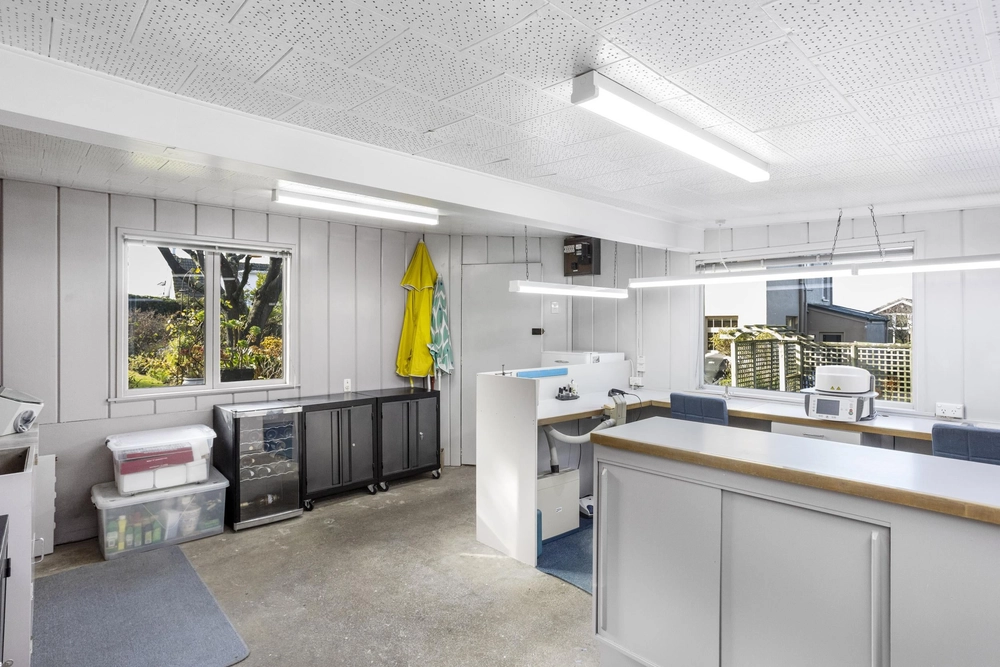 Photos of 8 Neidpath Road