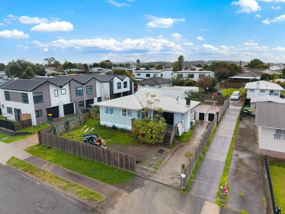 Photos of 11 Winsford Street