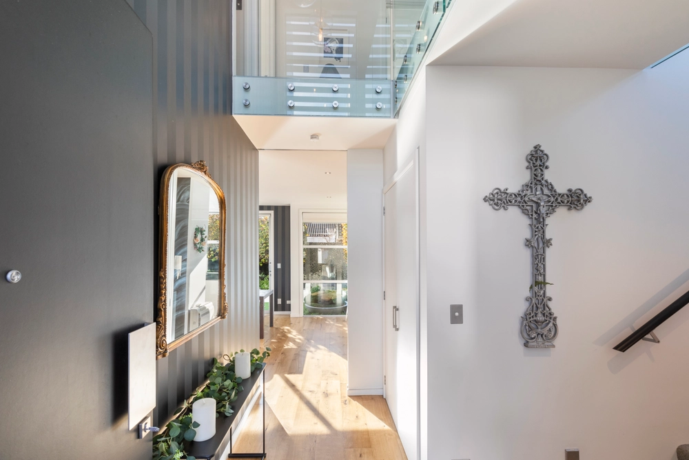 Photos of 80 Winchester Street