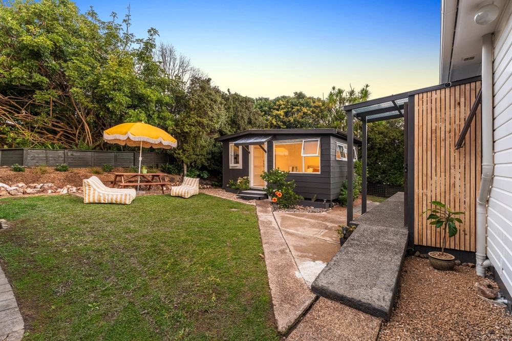 Photos of 32 Kiwi Street