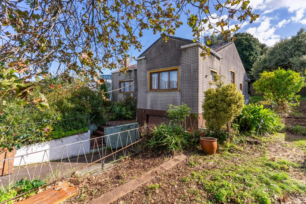 Photos of 7 Hillsborough Road