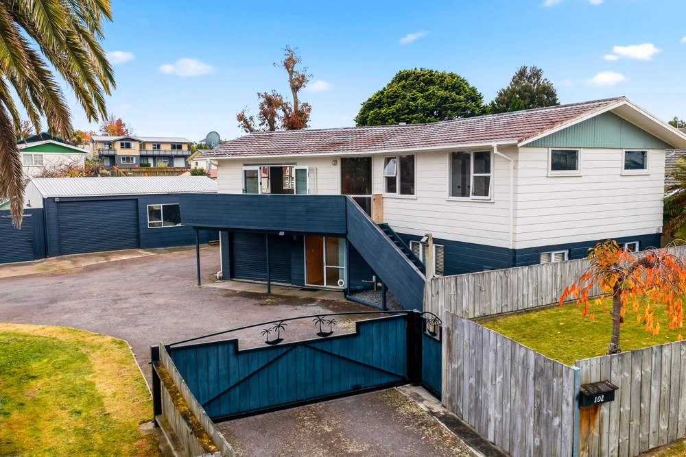 Photos of 102 Taharepa Road
