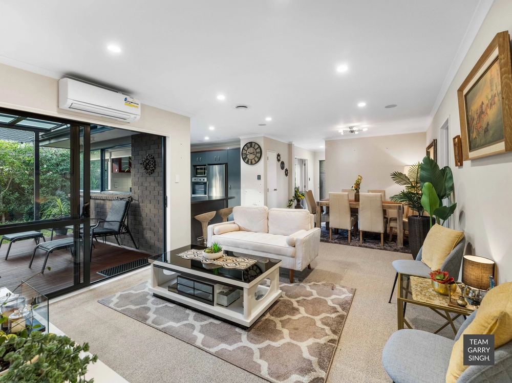 Photos of 12 Rushbury Place