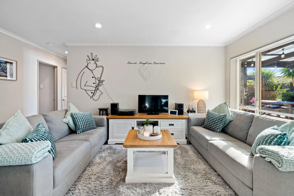 Photos of 235 Kilkenny Drive