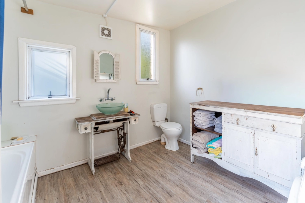 Photos of 126 Evans Street