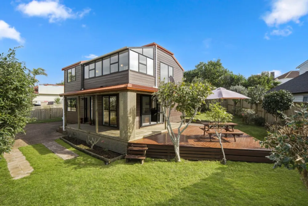 Photos of 54B Kurahaupo Street