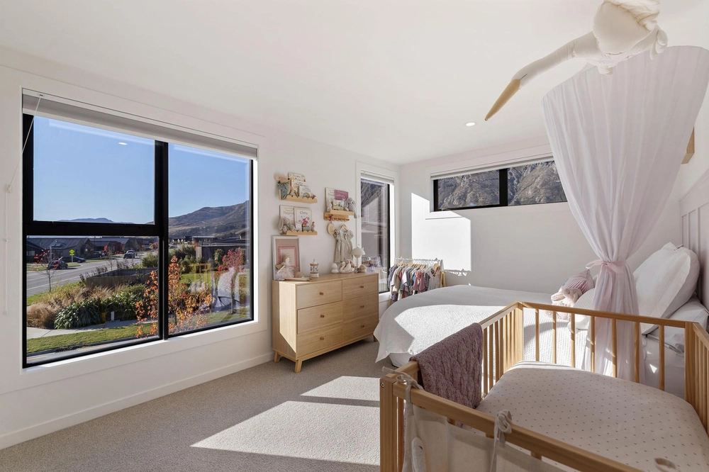 Photos of 24 Perendale Road, Hanley's Farm