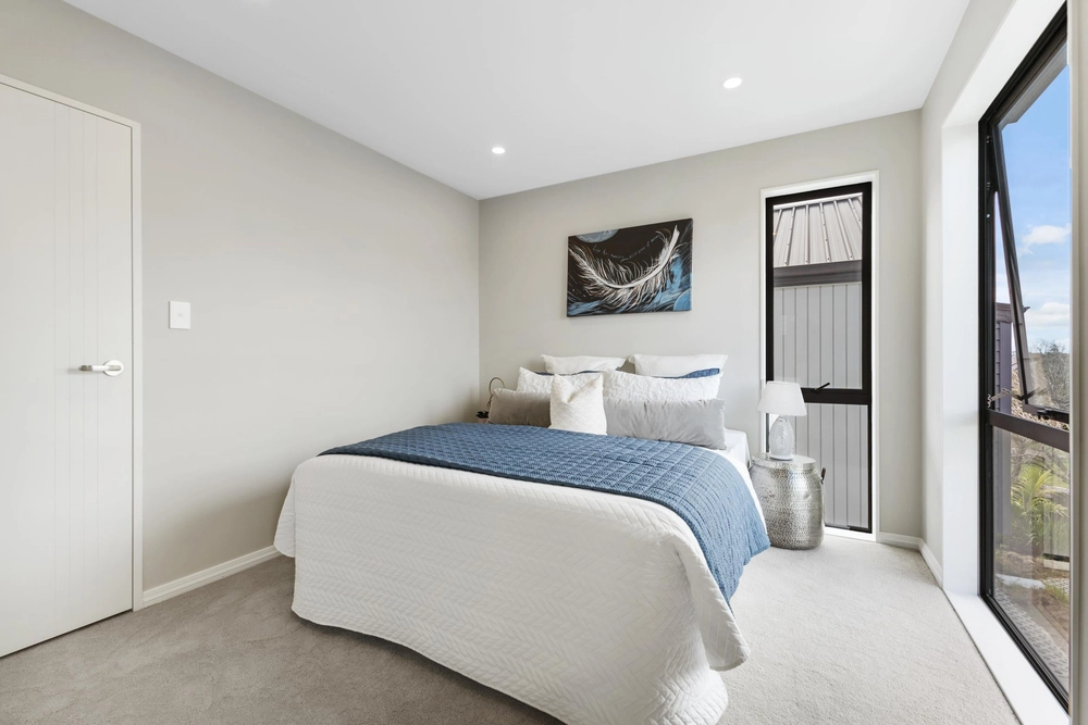 Photos of 16C Silverton Avenue