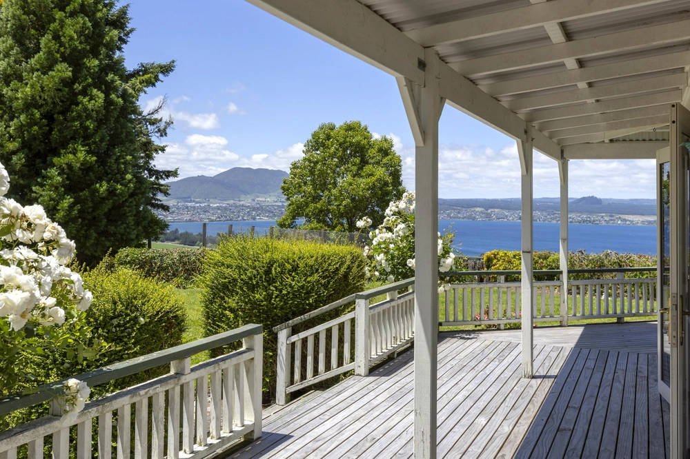 Photos of 65 Te Moenga Park