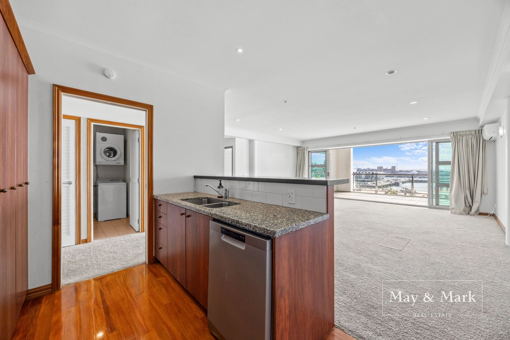 Photos of 145 Quay Street