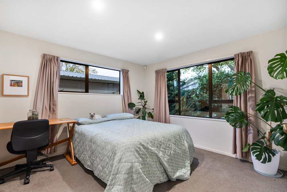 Photos of 122 Tennyson Street