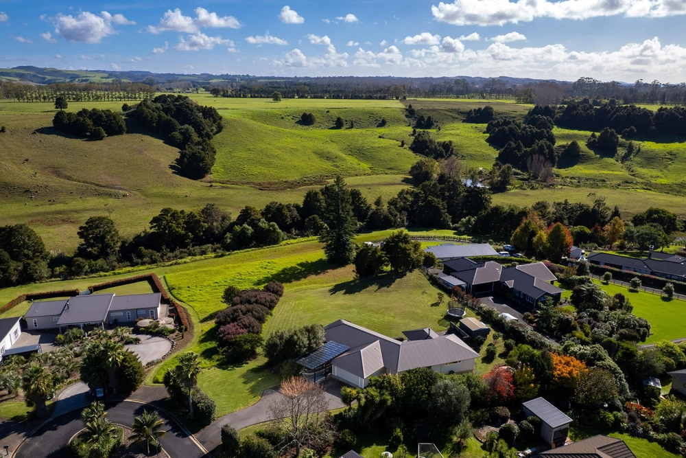 Photos of 4 Field View