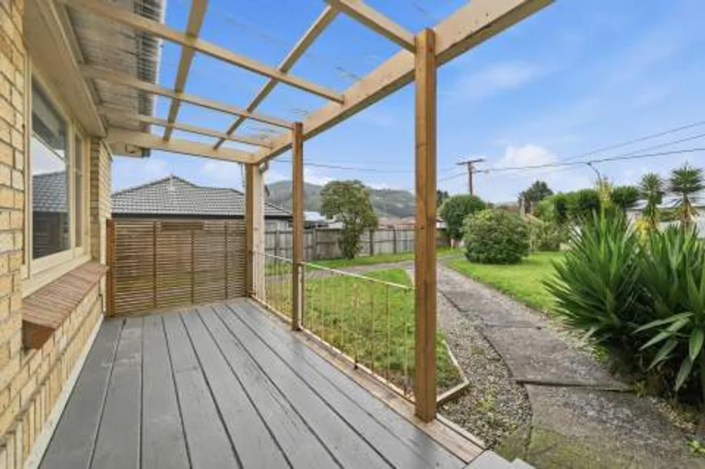 Photos of 25 Russell Road
