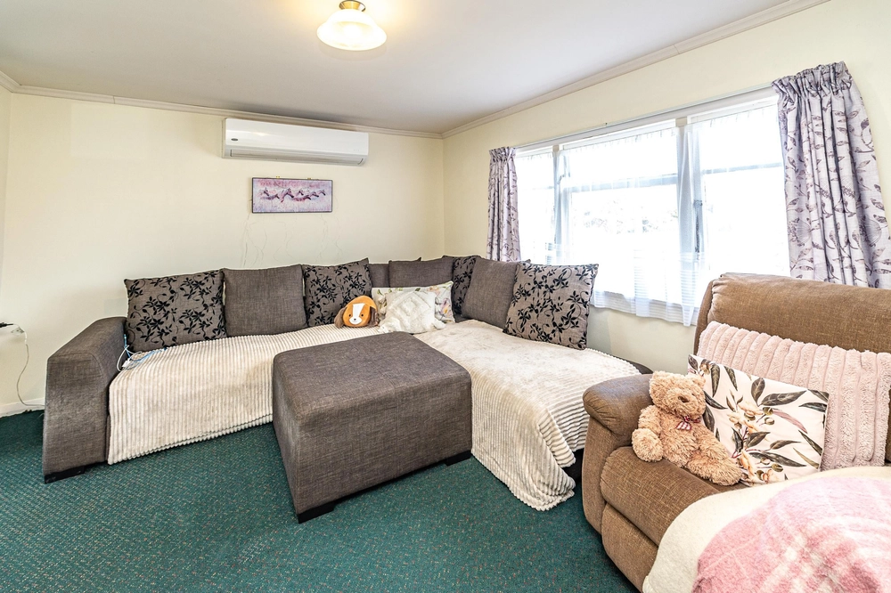 Photos of 4 and 4A Kells Avenue