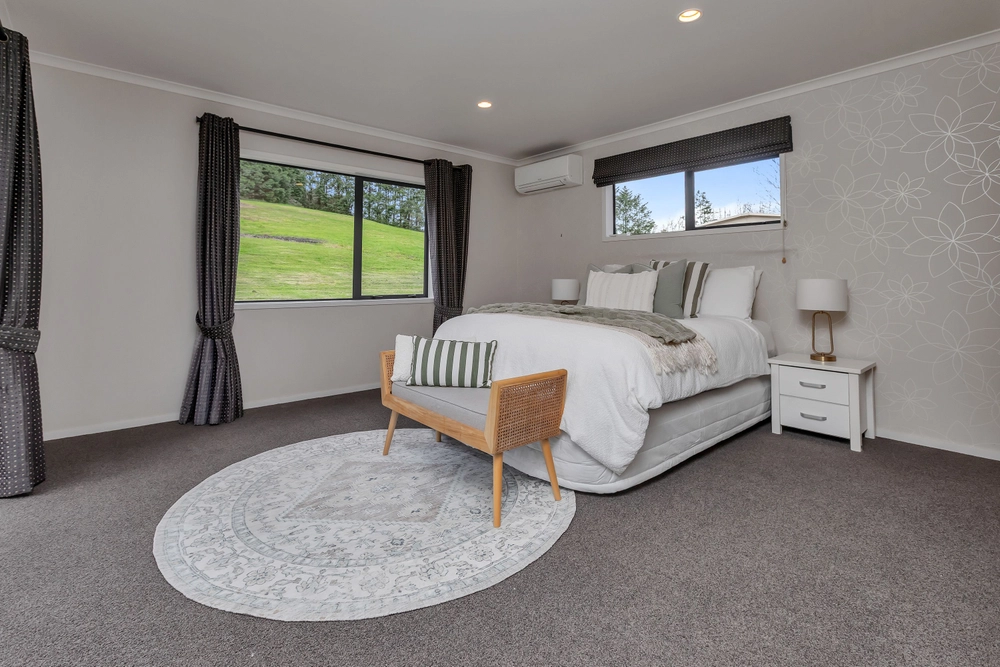 Photos of 43 Roydon Drive