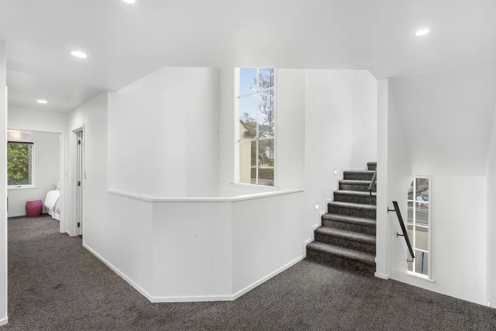 Photos of 55 St Stephens Avenue
