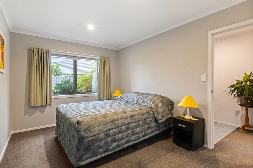 Photos of 12 Charteris Rise