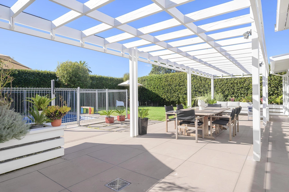Photos of 9 Fourteenth Avenue