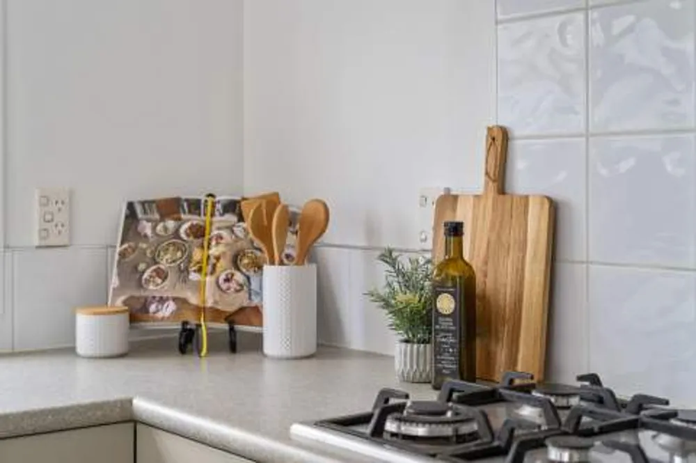 Photos of 657 Gloucester Road
