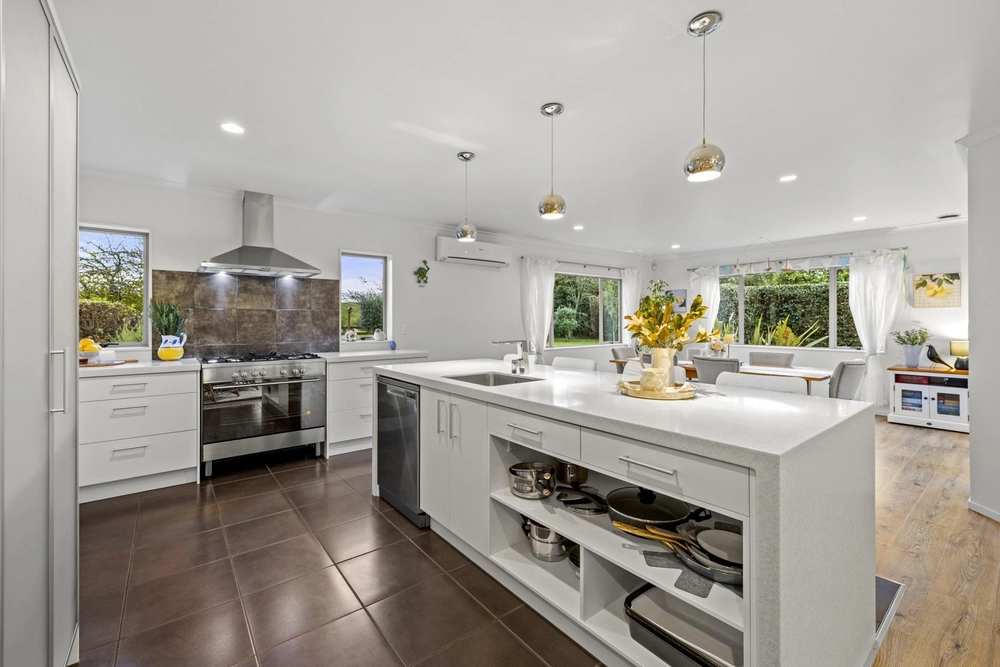 Photos of 46 Glen Ida Way