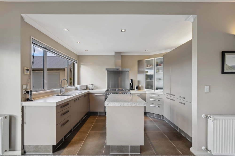 Photos of 1153 Aubrey Road