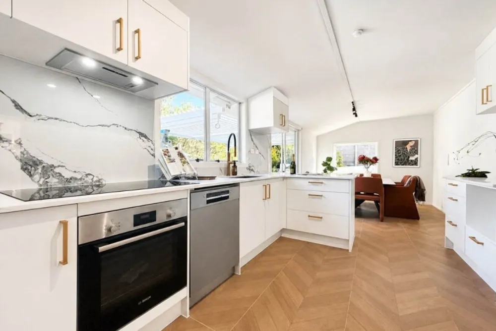 Photos of 274 Beach Road